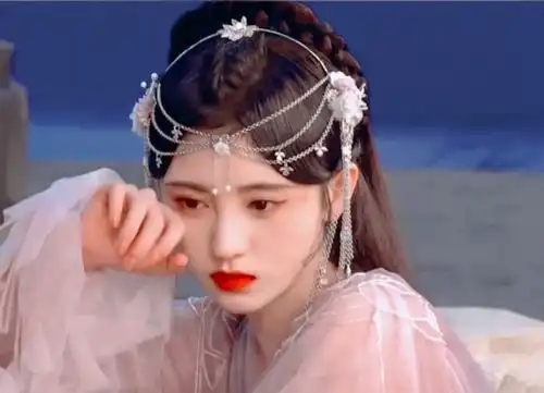 鞠婧祎新剧将至,搭档国民小生,古装造型刷新认知