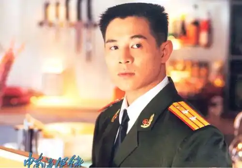 20位香港老牌男星现状,有人93岁还没结婚,有人已娶过四个老婆
