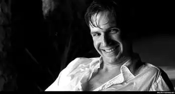 辛德勒的名单解读amongoeth绝望中的挣扎拉尔夫费因斯影评
