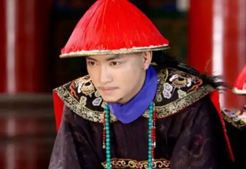 雍正让此人状告年羹尧,反复给他暗示,为什么他总是充耳不闻