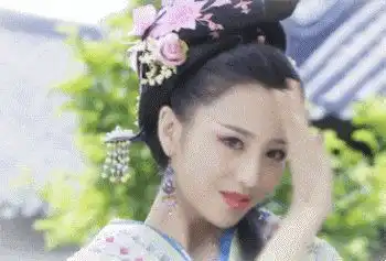 新疆的神颜女明星太多,热巴娜扎堪称盛世美颜,佟丽娅古装惊艳
