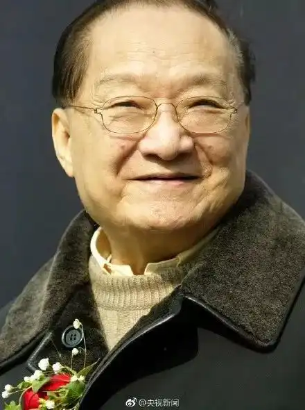 金庸先生逝世一代巨星陨落
