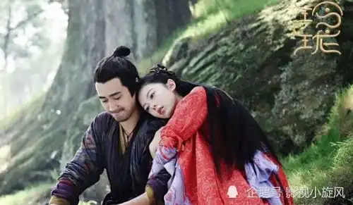 玲珑首播,39岁袁弘饰演父亲遭嘲,掉粉1万后委屈发文,求粉丝回来