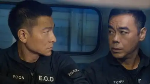 12月大片云集好戏多,8部电影必看,李现邓伦对垒沈腾刘德华争霸
