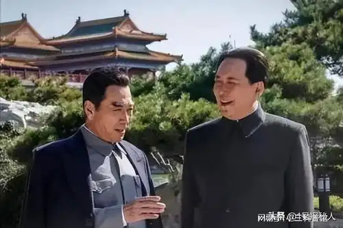 71次饰演周总理这位特型演员出自哈尔滨,连酒窝都一模一样