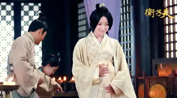 歌女成长为一代贤后,晚年儿子孙子死于非命,17年后曾孙继承王位
