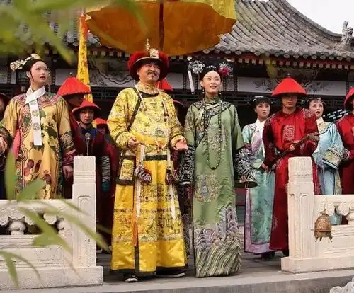 康熙给雍正留了800万,雍正给乾隆留了2000万,乾隆却只留了这么点
