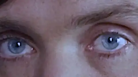 基里安墨菲看他水晶般的蓝眼睛盗梦空间首映采访
