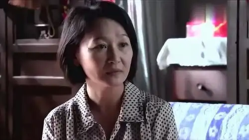 正阳门下低调的春明被发现,苏妈提亲,太尴尬了
