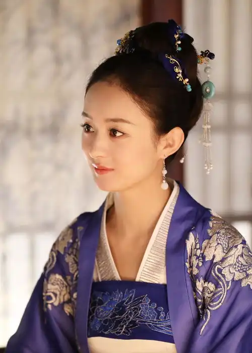 知否知否应是绿肥红瘦
