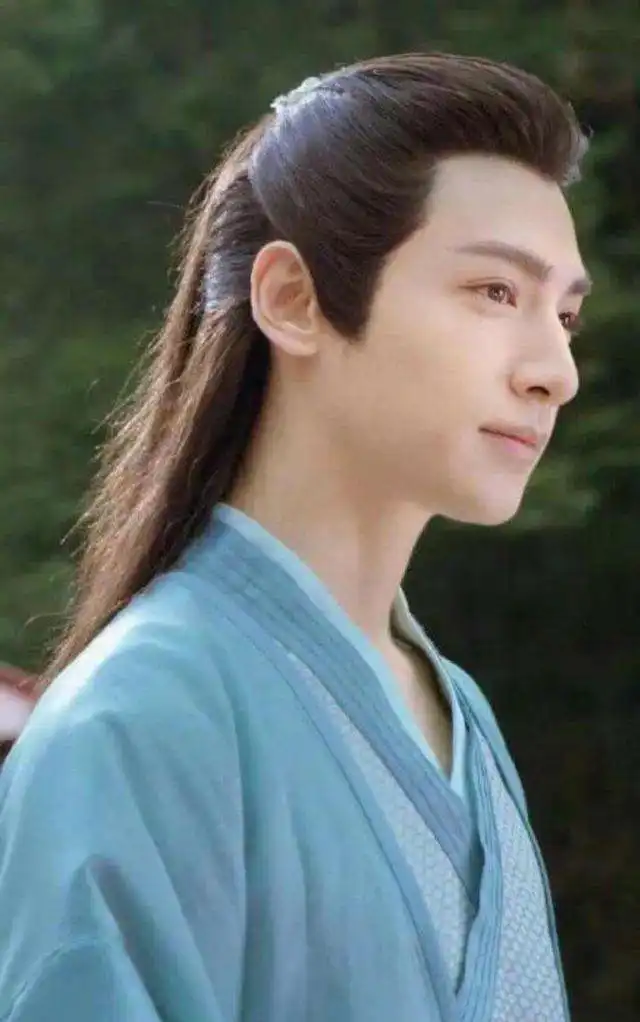 让人惊艳的古装蓝衣,王一博肖战朱一龙白敬亭郑业成,你喜欢谁