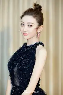 独家李易峰景甜江疏影春晚合唱赞赞新时代
