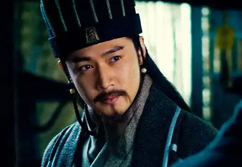 三国一奇才,深得庞统称赞刘备赏识,诸葛亮却用8个字否定了他