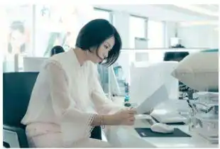 貌若无盐的她,凭什么召集章子怡,胡歌,周迅等一线明星