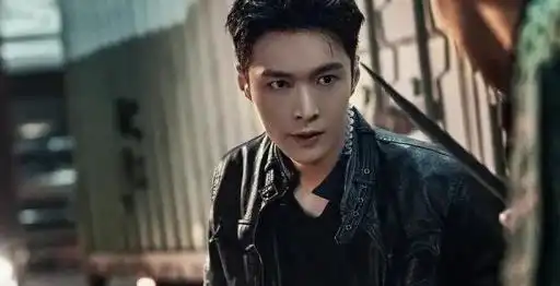 这部自带流量的大尺度题材,你追了吗