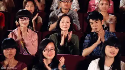 组图花开半夏再曝剧照多角恋引爱情混战
