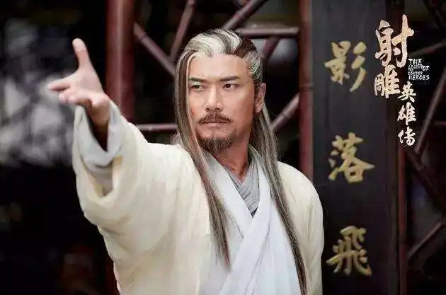 此人是继黄裳之后又一武学天才,实力不输周伯通,武功在五绝之上
