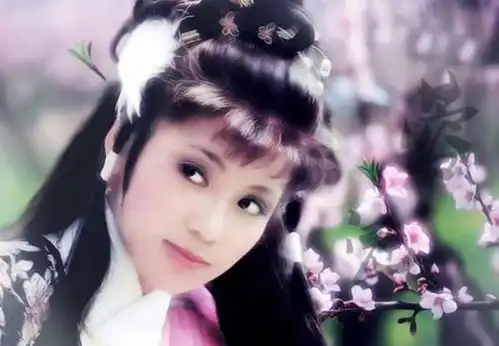 赵薇未演黄蓉,金庸如果她来演,版权费只收一元