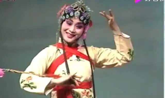 87红楼梦十位女演员的铜钱头,最美还是张静林,目若秋水