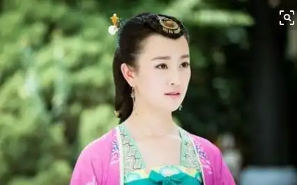 娱乐圈又一女明星整容失败,网友如此天仙的美女就这样毁了心疼
