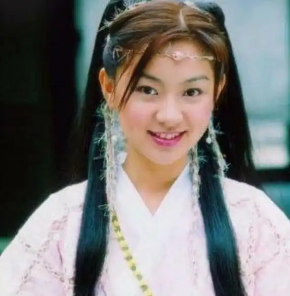 误认为是中国人的明星,网友最后一位承包了我整个童年
