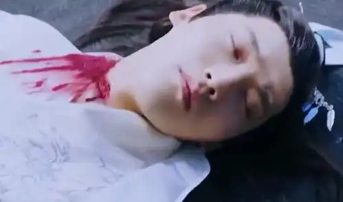 双世宠妃3墨奕怀回归,曲香檀杀死墨连城,让檀儿献祭