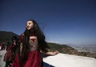 纪实摄影活女神的孤独