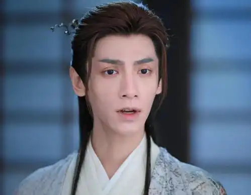 狐妖小红娘龚俊腹肌照遭疯传打了多少假腹肌男明星的脸
