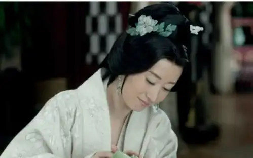 刘敏涛不适合频繁换角色类型看完金靖的模仿,就明白原因了
