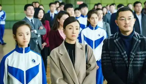 刘亦菲膀大腰粗到底算不算大美女看看她和万茜站在一起就有答案