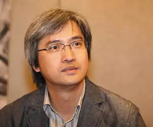 扼腕香港著名导演陈木胜离世,一丝不苟的做事风格让人钦佩
