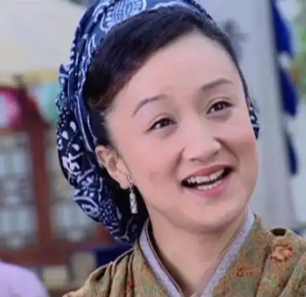 杨昆是胡歌的妈,孙俪的老闺蜜,网友小市民专业户
