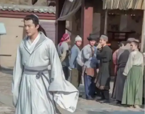 李贺名句天若有情天亦老,盛唐却无人能接,宋朝才对出下句
