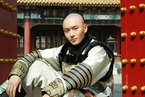 雍正幼子弘曕真的是被乾隆吓死的这个锅,真不该由乾隆来背
