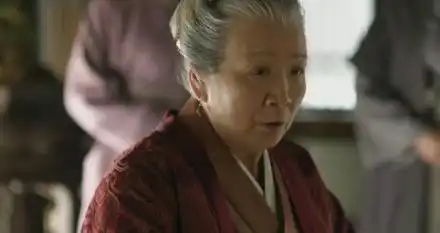 知否盛老太太最后选择和长柏一起,算是真正抗议了盛紘的凉薄