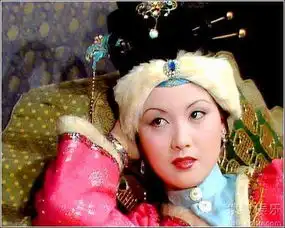 新版红楼剧争议不断新凤姐李婉僮挑战经典
