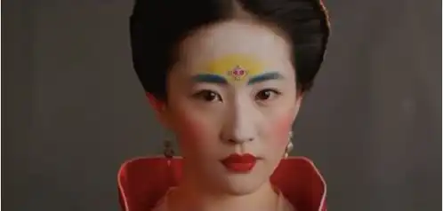 导演晒刘亦菲花木兰试妆花絮露少女青涩更有英气男装
