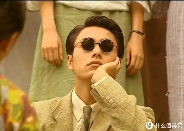 曾经以为爱情是生活全部,中年再读张恨水,果然女人悦己当排第一
