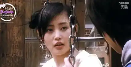 张天爱旧照曝光,和现在简直胖若两人,跟金秀贤站一起像两个素人