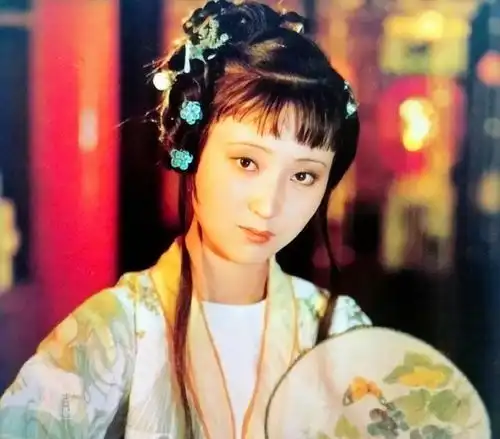 87版红楼梦演员现状香菱柳湘莲喜得外孙,宝玉悼黛玉,8人离世
