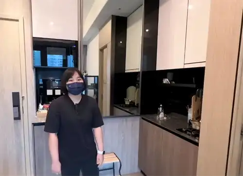 香港31岁姑娘的26㎡蜗居火了虽然又小又贵,她却一住就是6年