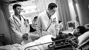 郑晓龙新剧急诊科医生力争在专业上不被吐槽