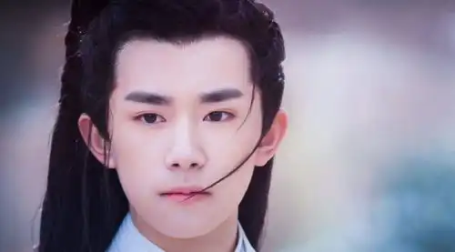 王源颜古装造型没眼看古天乐证明真正的帅哥怎么造都不丑
