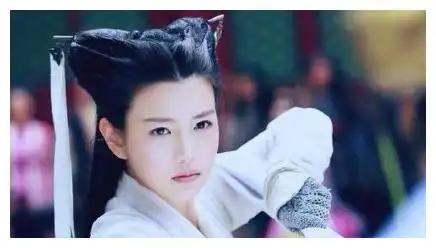 于正发文赞杨颖小龙女扮相后秒删网友替陈妍希尴尬
