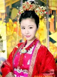 雍容华贵艳光四射10大女明星宫廷造型大pk