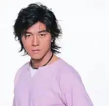 曼联文艺男梦想挂靴演007坎通纳传人在此
