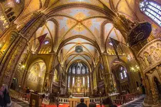 从维也纳到布达佩斯,沿多瑙河追寻茜茜公主的加冕之路
