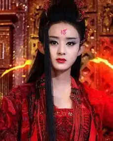 同样是穿红衣,赵丽颖被说丑,热巴没气质网友不会说话就闭嘴
