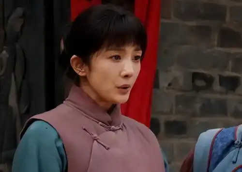 刚扑完三部作品,杨幂新剧演村姑,她和赵丽颖差距太大了