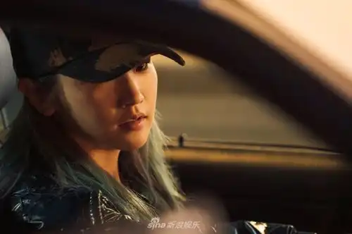 组图韩星朴素丹手术一个月后发文抗癌中分享新片海报
